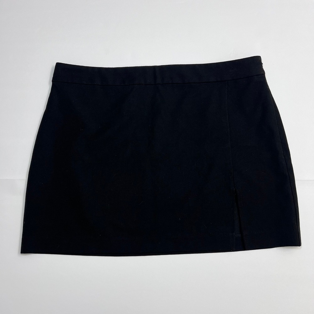 Steve Madden Black Mini Skirt‎ Side Slit Size 6 Side Zip Going Out